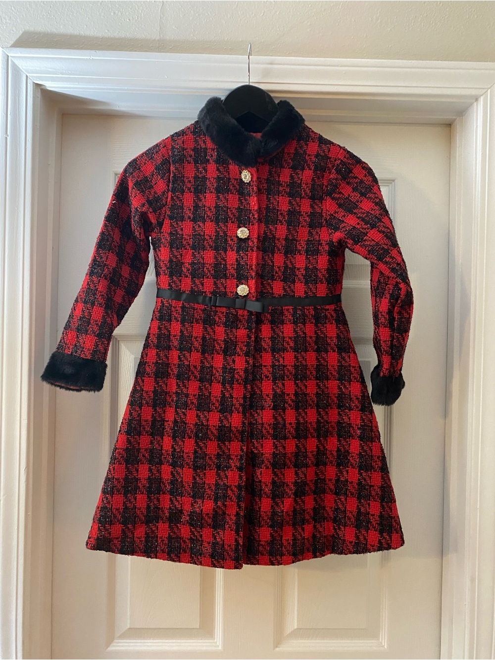 Blueberi Boulevard. Girls Red & Black Plaid Coat with Faux Fur Trim. Size 10.